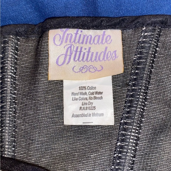 ☠️Intimate Attitudes Skull Corset Size XL Sexy Lingerie EUC☠️ - Picture 3 of 4